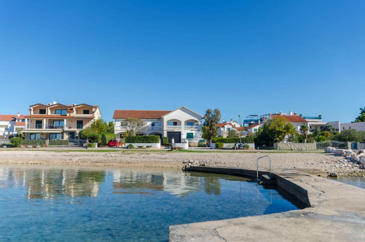Apartment Robyn On The Beach 斯里马 外观 照片