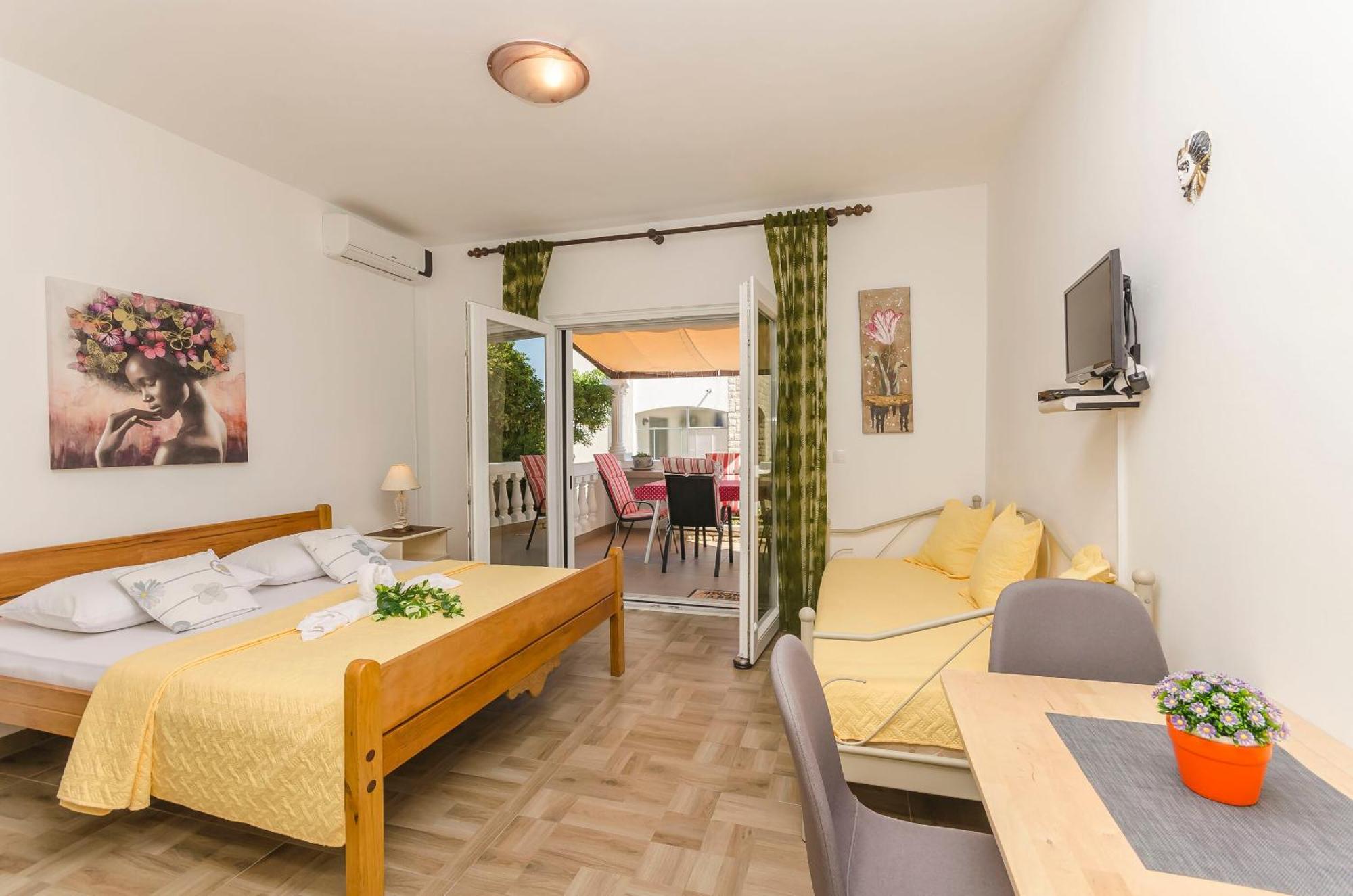 Apartment Robyn On The Beach 斯里马 外观 照片